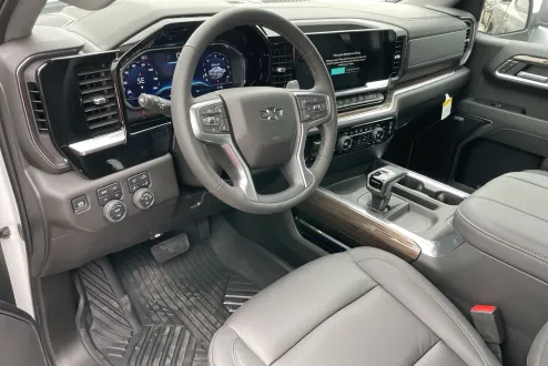 2025 Chevrolet Silverado 1500 RST photo 1