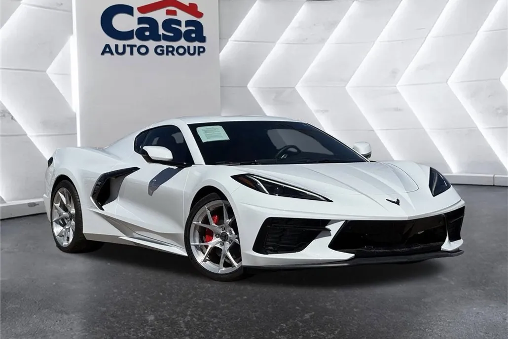 2023 Chevrolet Corvette Stingray 2LT photo 1