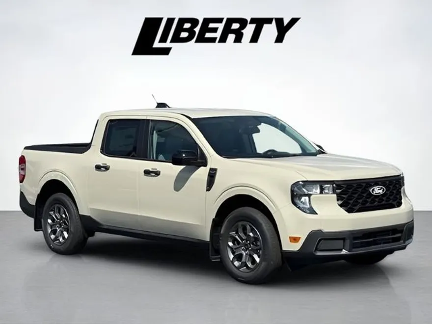 2025 Ford Maverick XLT photo 1
