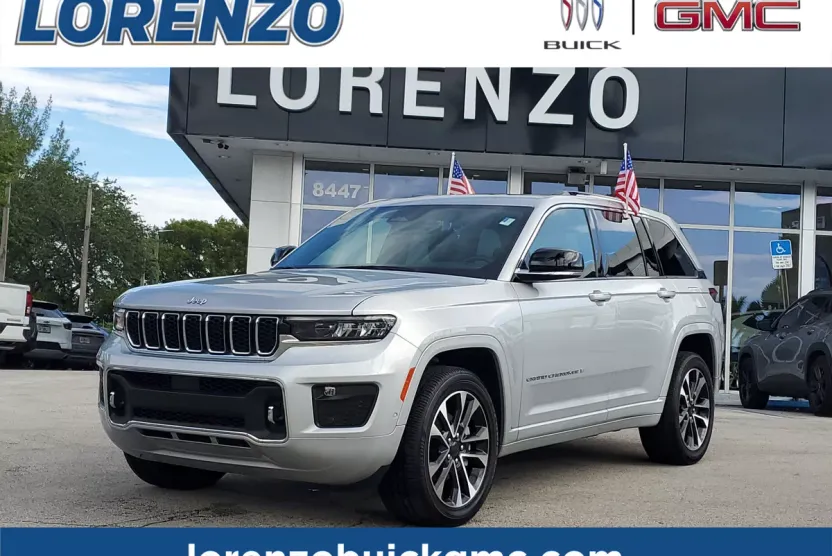 2022 Jeep Grand Cherokee Overland photo 1