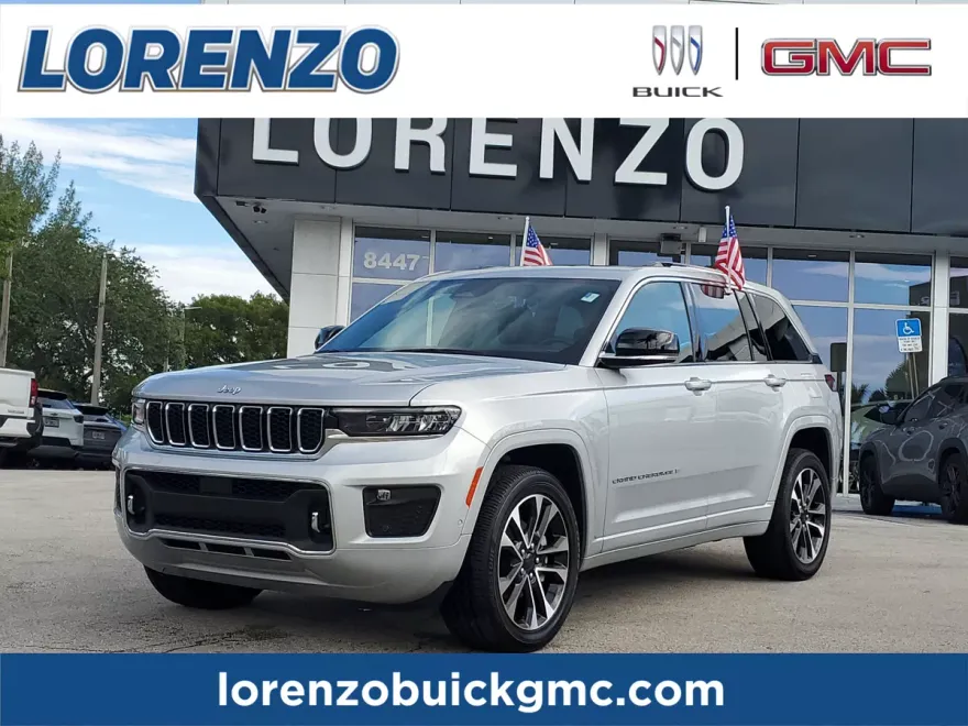 2022 Jeep Grand Cherokee Overland photo 1