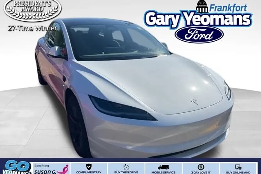 2025 Tesla Model 3 Long Range photo 1