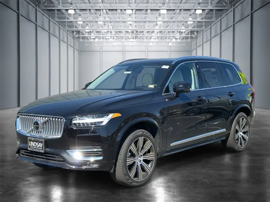 2025 Volvo XC90 AWD photo 1