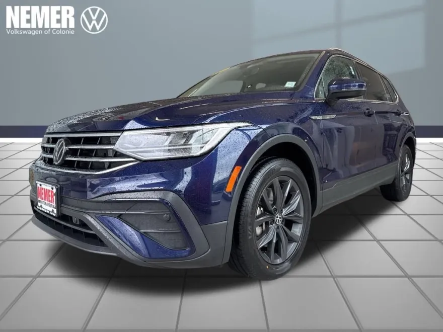 2022 Volkswagen Tiguan SE photo 1