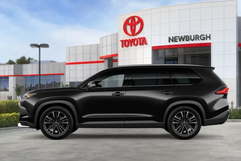 2026 Toyota Highlander Platinum Hybrid photo 1