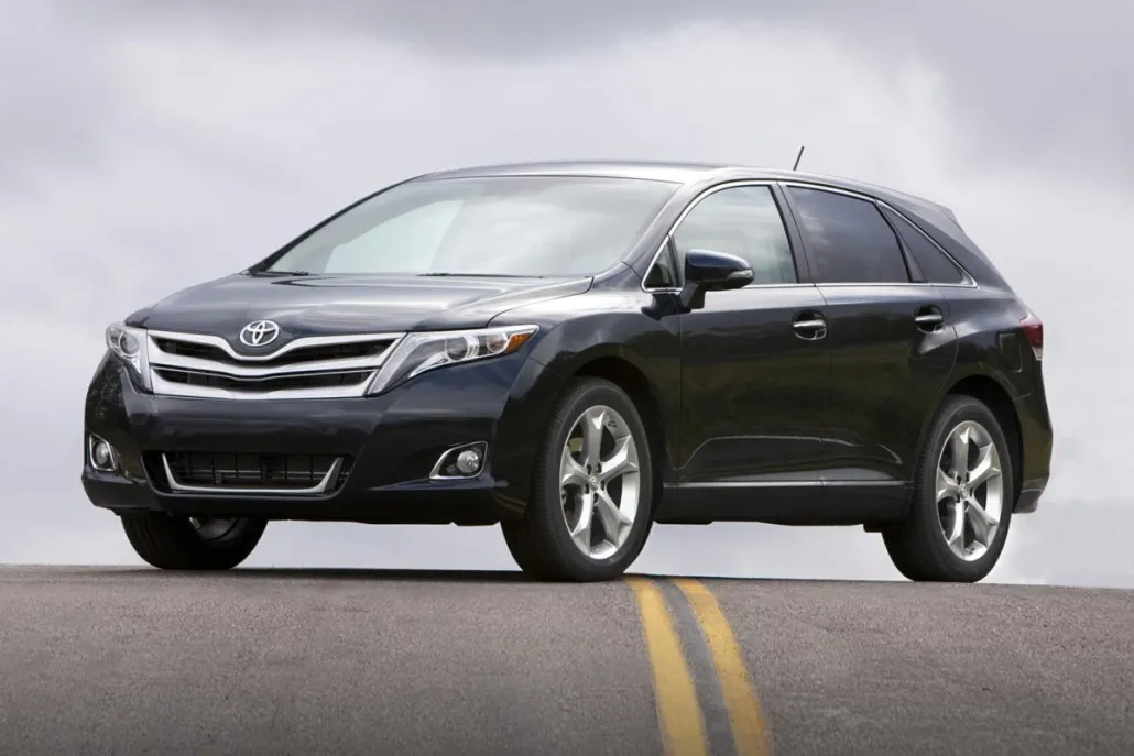 2013 Toyota Venza LE photo 1