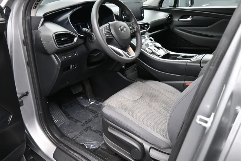 2023 Hyundai Santa Fe SE photo 1