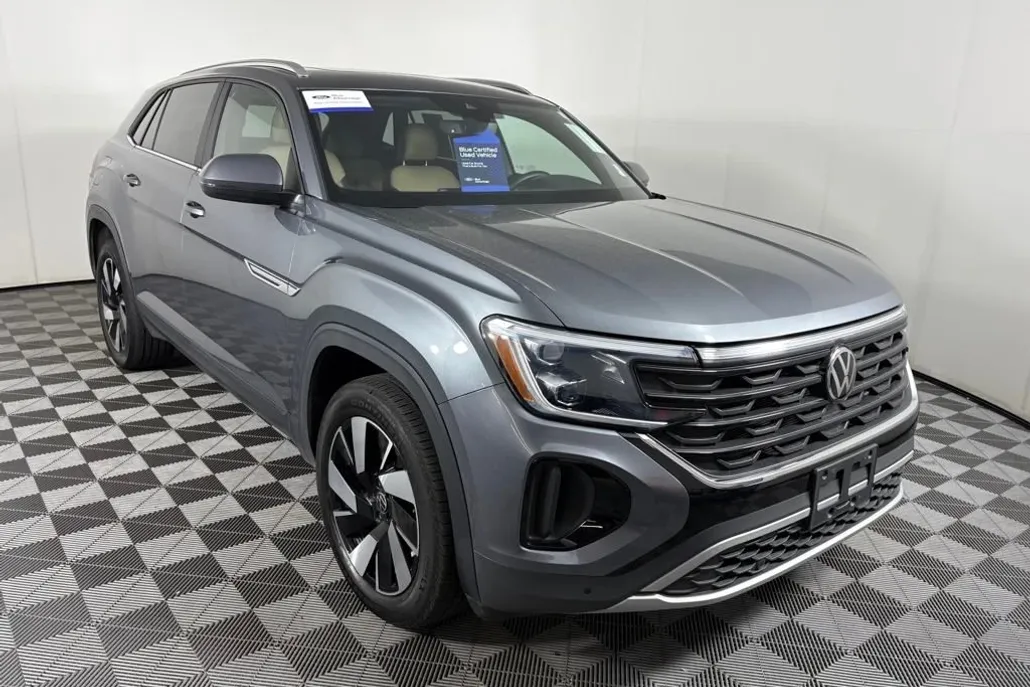 2024 Volkswagen Atlas Cross Sport SE Technology photo 1