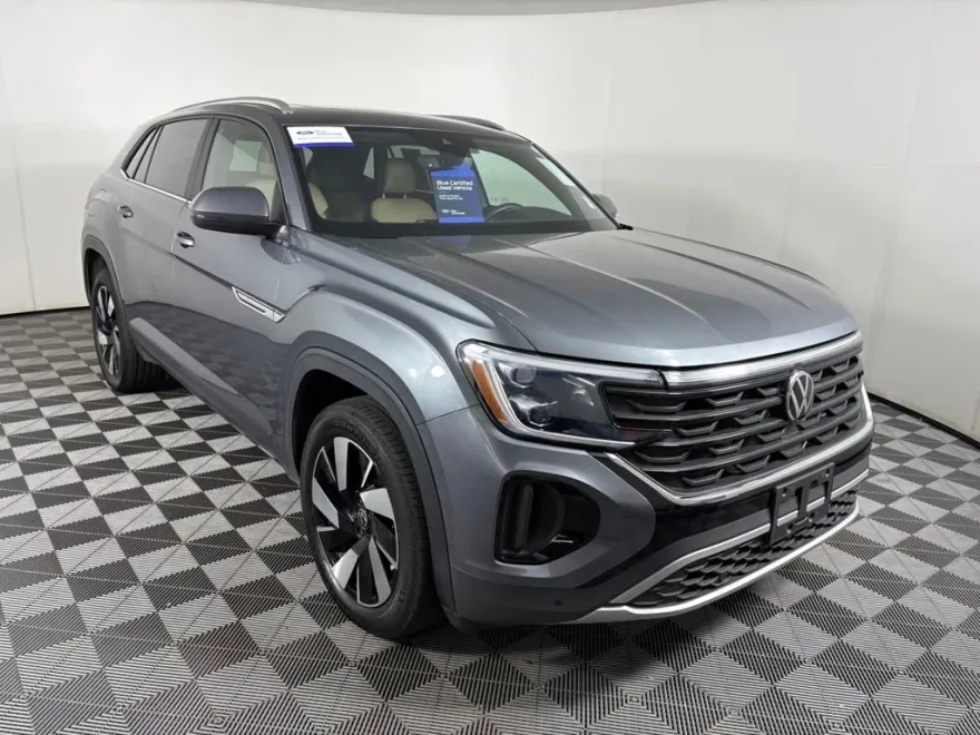 2024 Volkswagen Atlas Cross Sport SE Technology photo 1