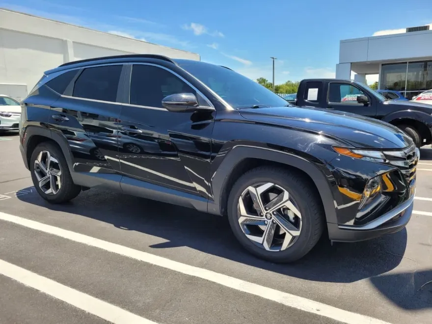 2022 Hyundai Tucson SEL Convenience photo 1