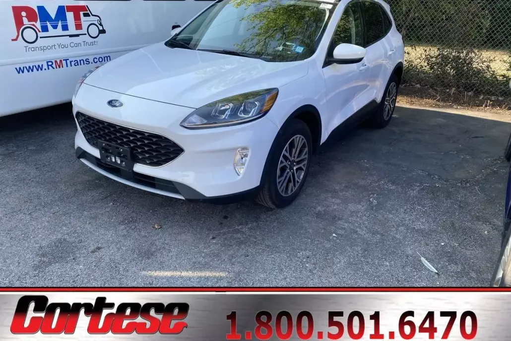 2021 Ford Escape SEL photo 1