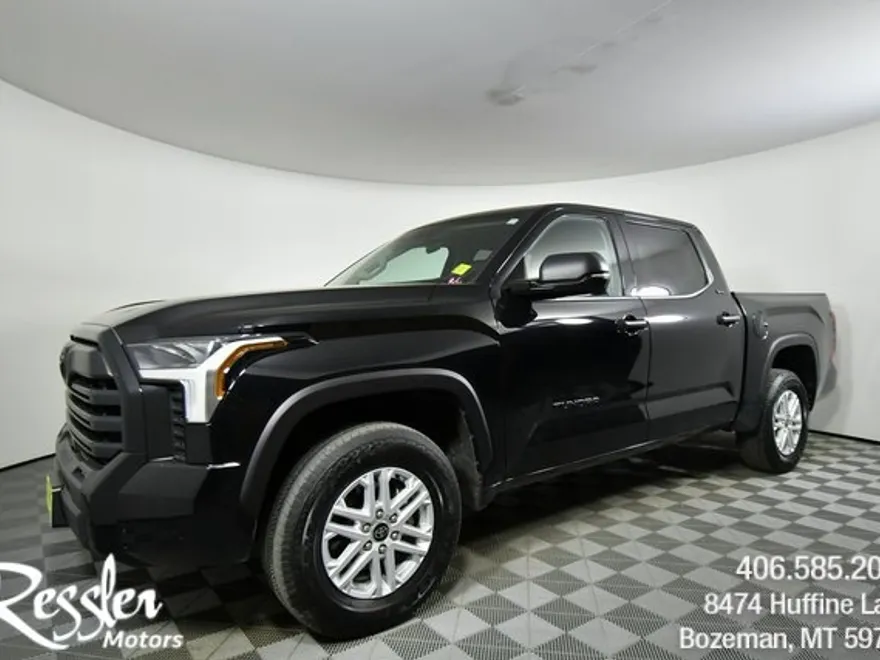 2024 Toyota Tundra SR5 photo 1
