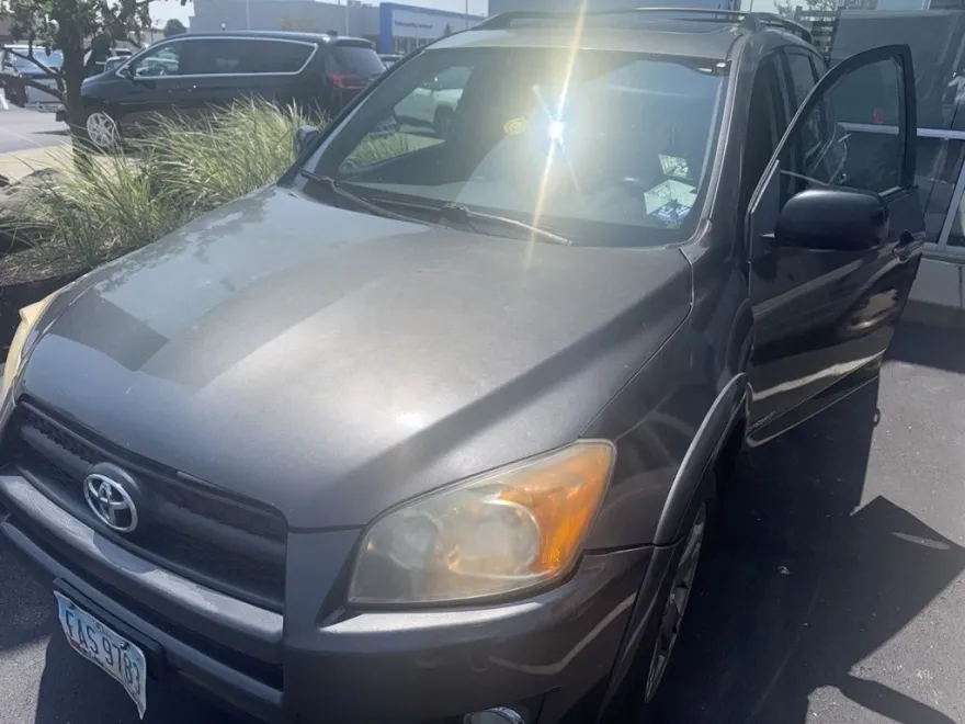2010 Toyota RAV4 Sport photo 1