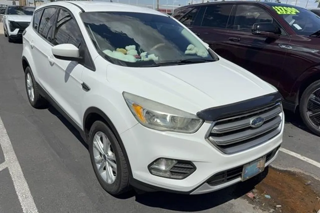 2017 Ford Escape SE photo 1