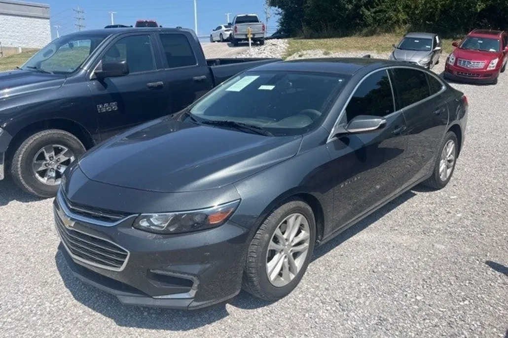 2018 Chevrolet Malibu 1LT photo 1