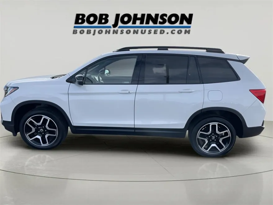 2022 Honda Passport Elite photo 1