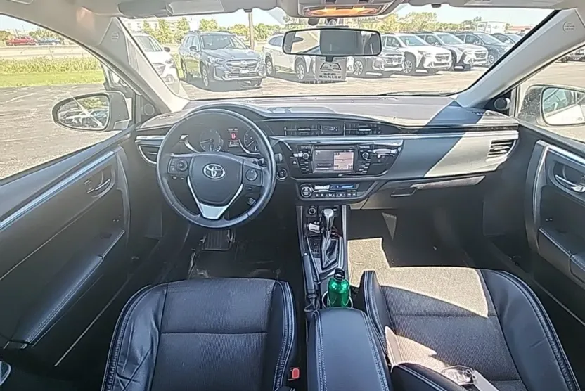 2016 Toyota Corolla S photo 1