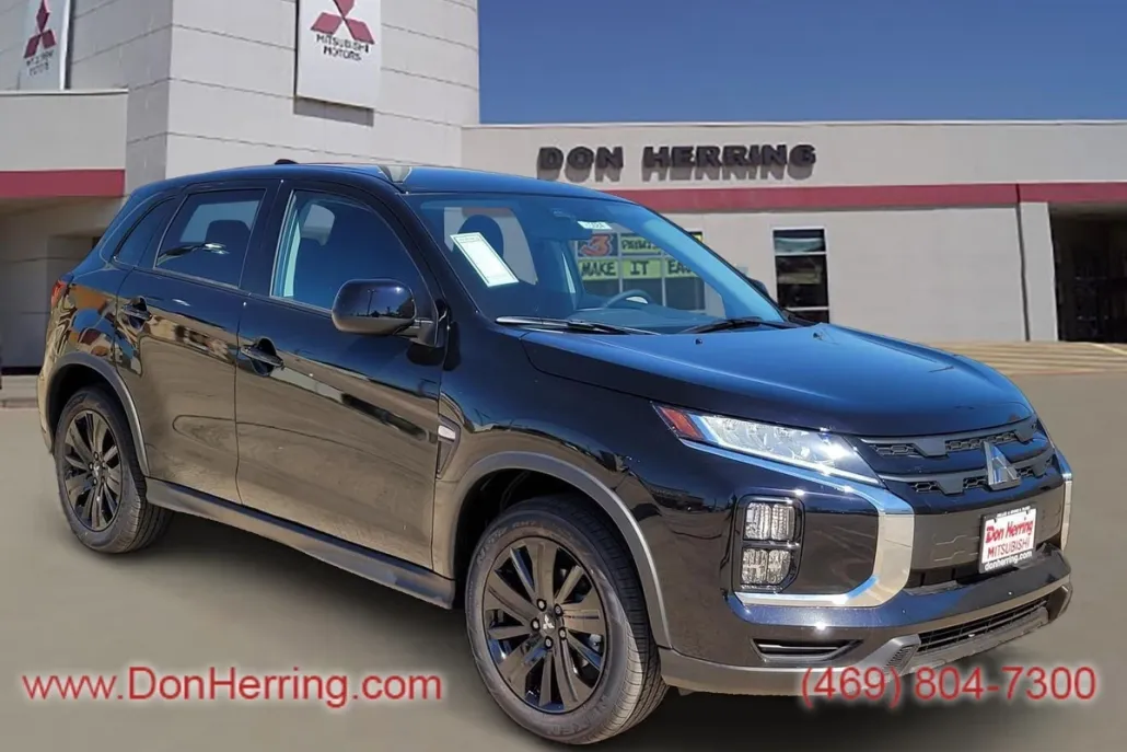 2024 Mitsubishi Outlander Sport LE photo 1