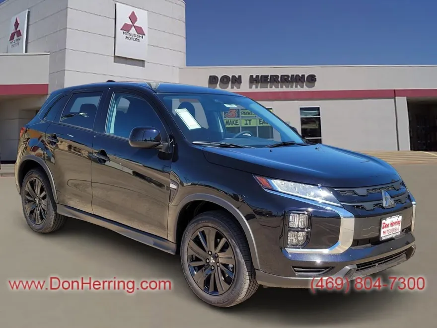 2024 Mitsubishi Outlander Sport LE photo 1