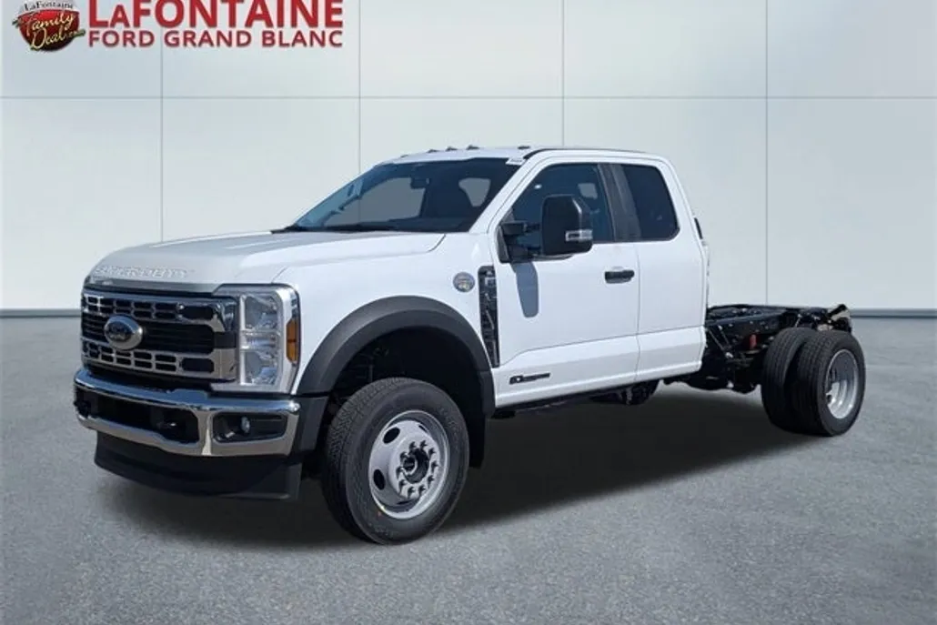 2026 Ford F-550 photo 1