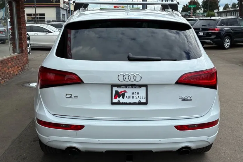 2016 Audi Q5 2.0T Premium Plus photo 1