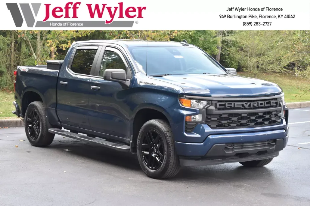 2022 Chevrolet Silverado 1500 Custom photo 1