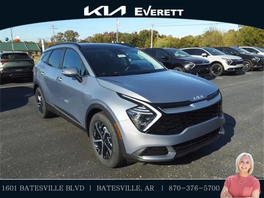 2025 Kia Sportage EX photo 1