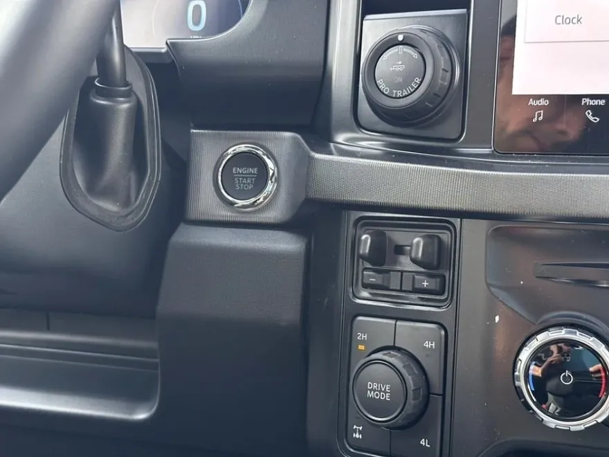 2025 Ford F-250 photo 33
