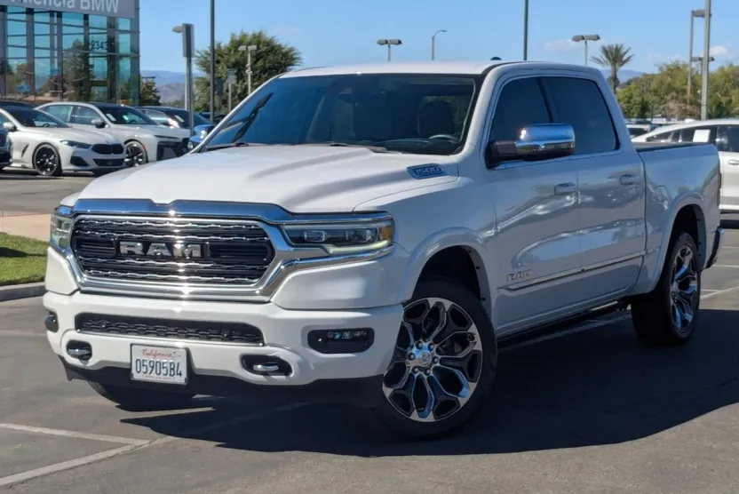 2024 Ram 1500 Limited photo 1