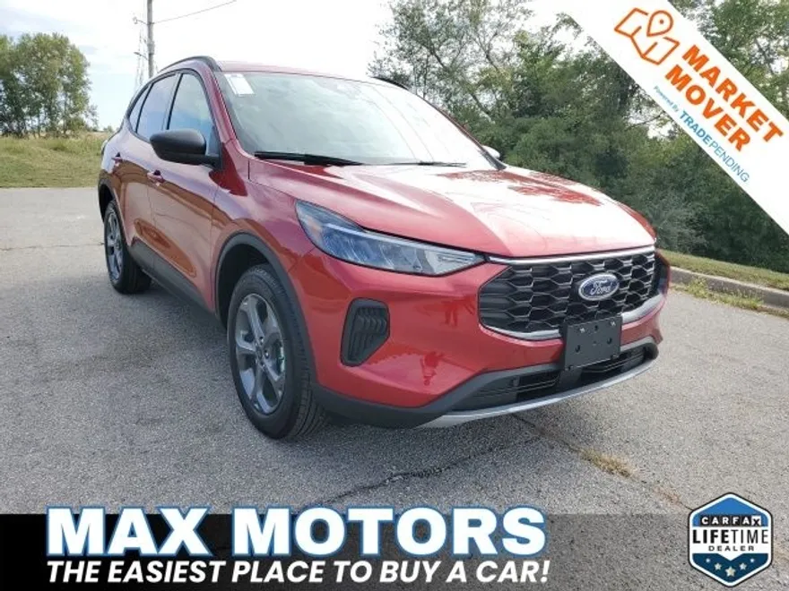 2026 Ford Escape ST-Line photo 1