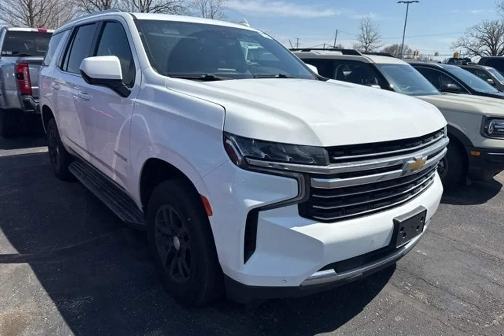 2023 Chevrolet Tahoe LT photo 1