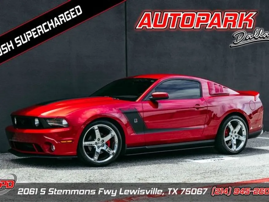 2010 Ford Mustang GT Premium photo 1