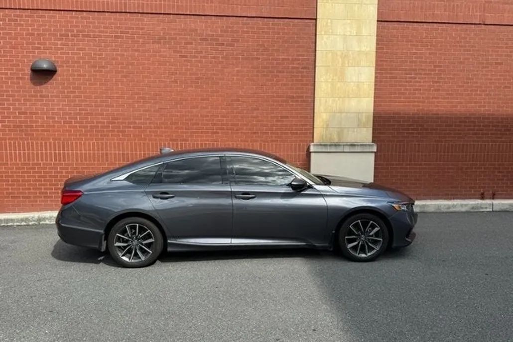 2022 Honda Accord EX-L photo 1