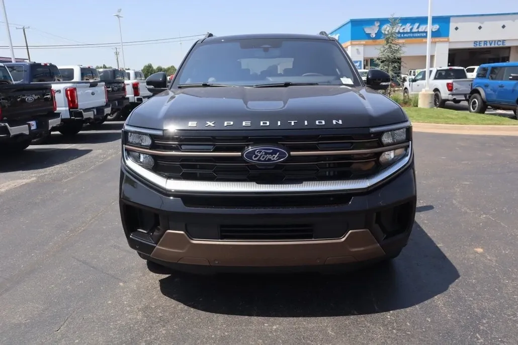 2025 Ford Expedition King Ranch photo 1
