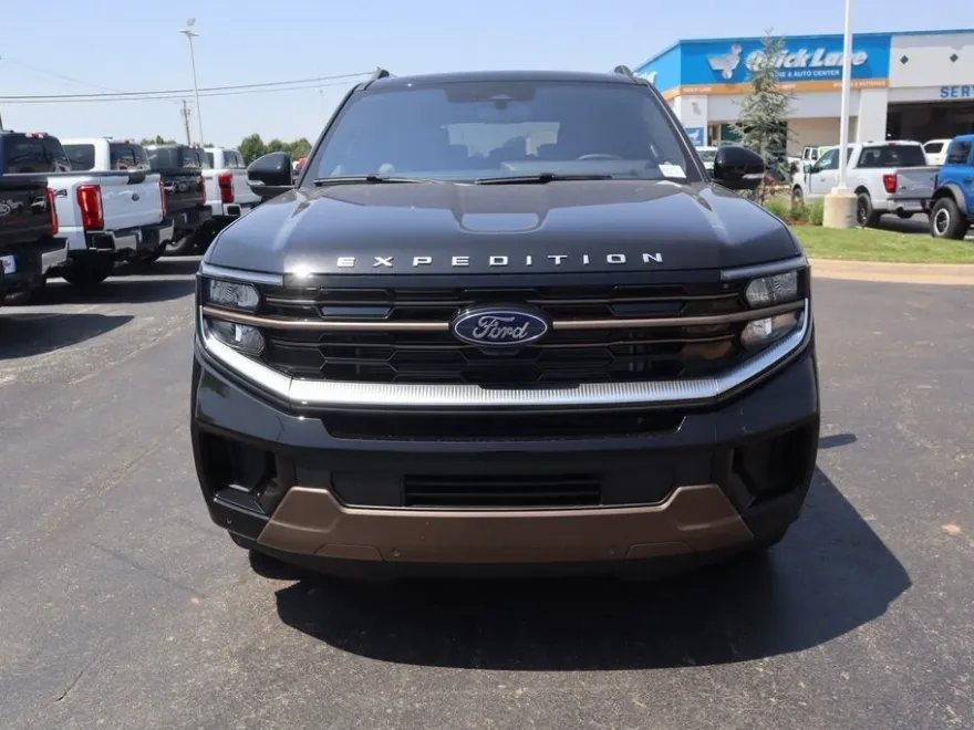 2025 Ford Expedition King Ranch photo 1