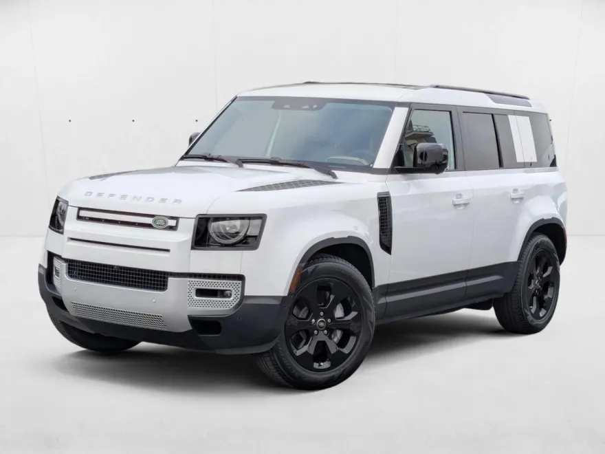 2025 Land Rover Defender 110 S photo 1