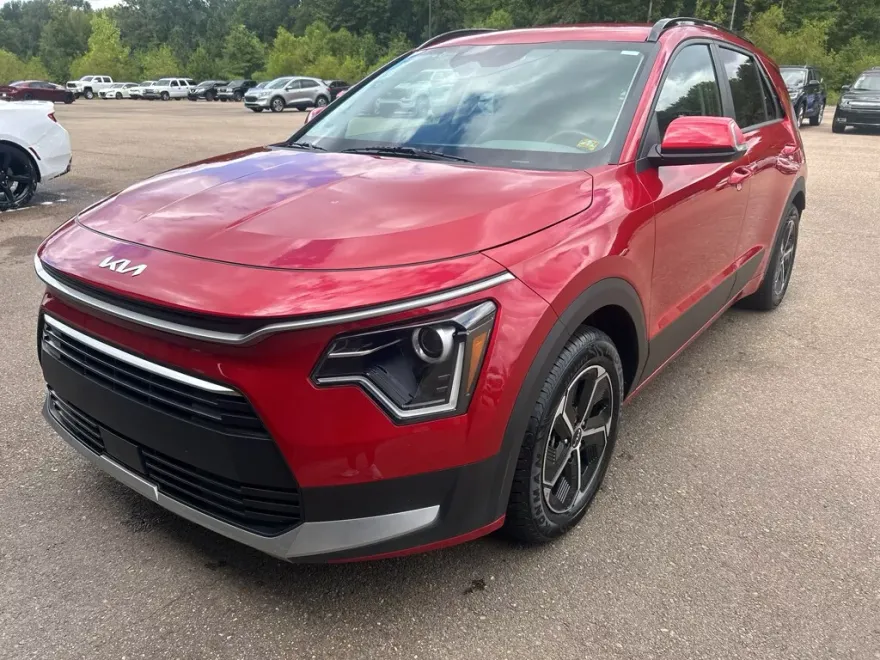2023 Kia Niro EX photo 1