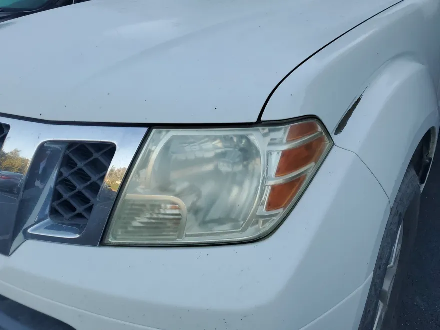 2014 Nissan Frontier SV photo 1