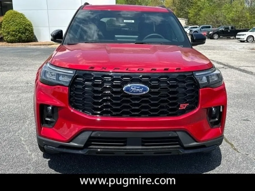 2025 Ford Explorer ST photo 1