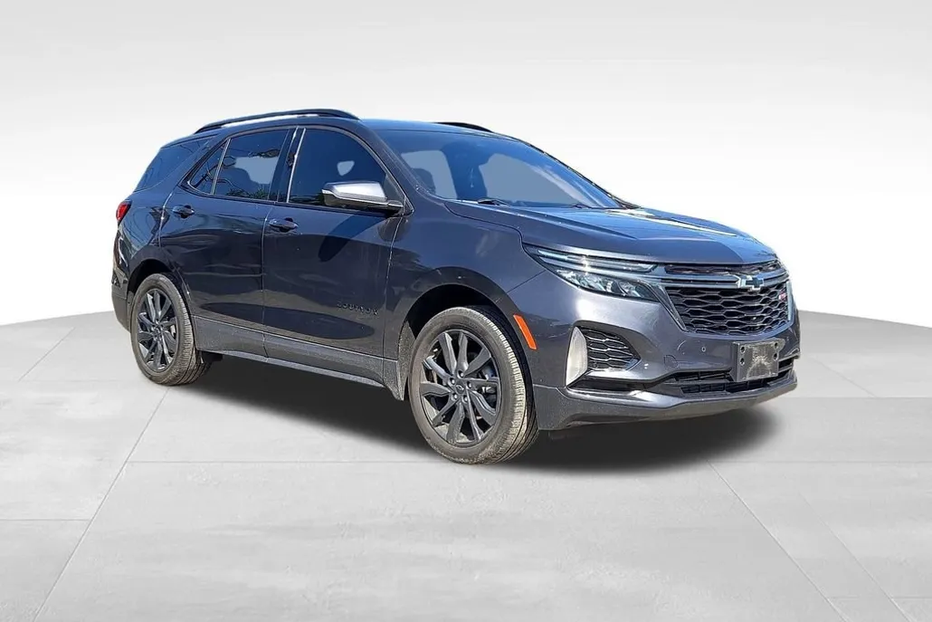 2023 Chevrolet Equinox RS photo 1