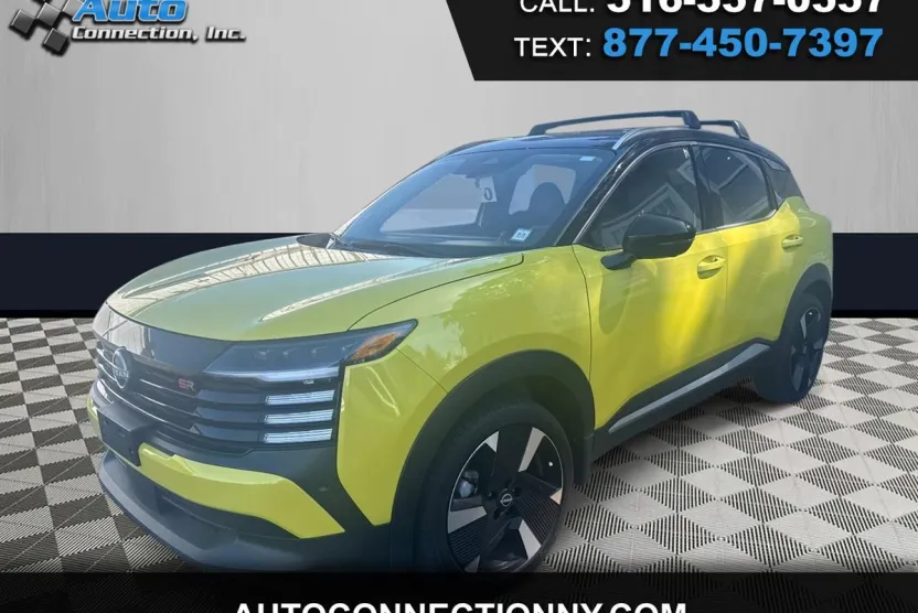 2025 Nissan Kicks SR photo 1