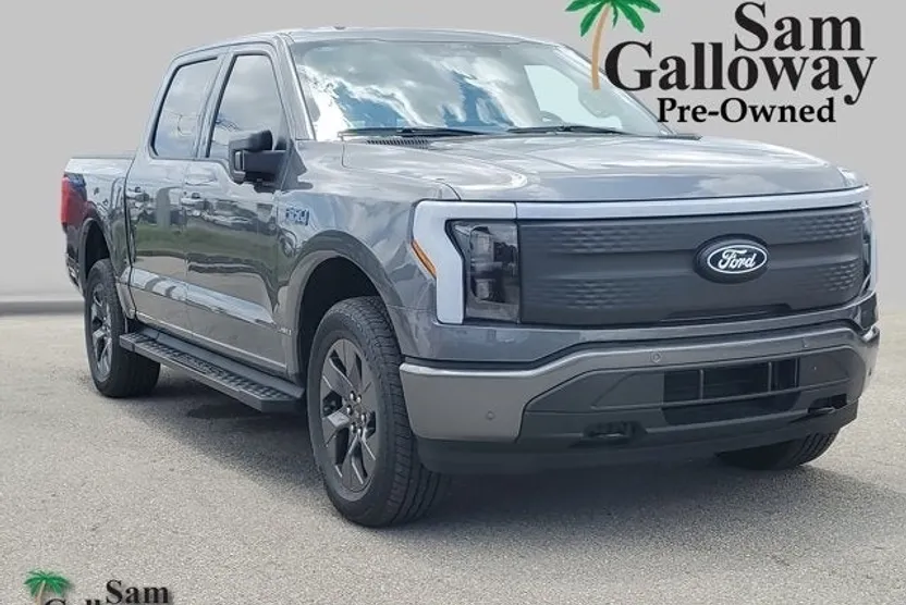 2025 Ford F-150 Lightning photo 1