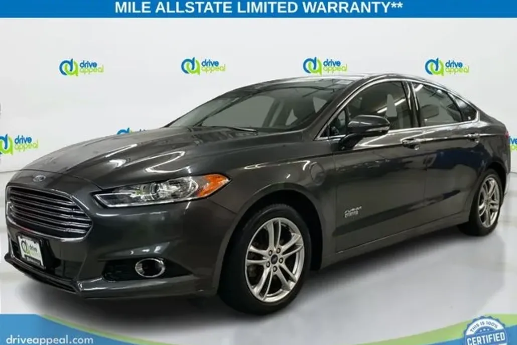 2015 Ford Fusion Energi Titanium photo 1