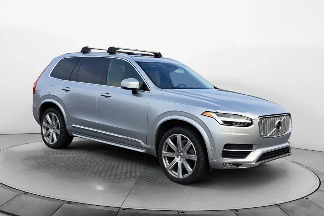 2016 Volvo XC90 T6 Inscription photo 1