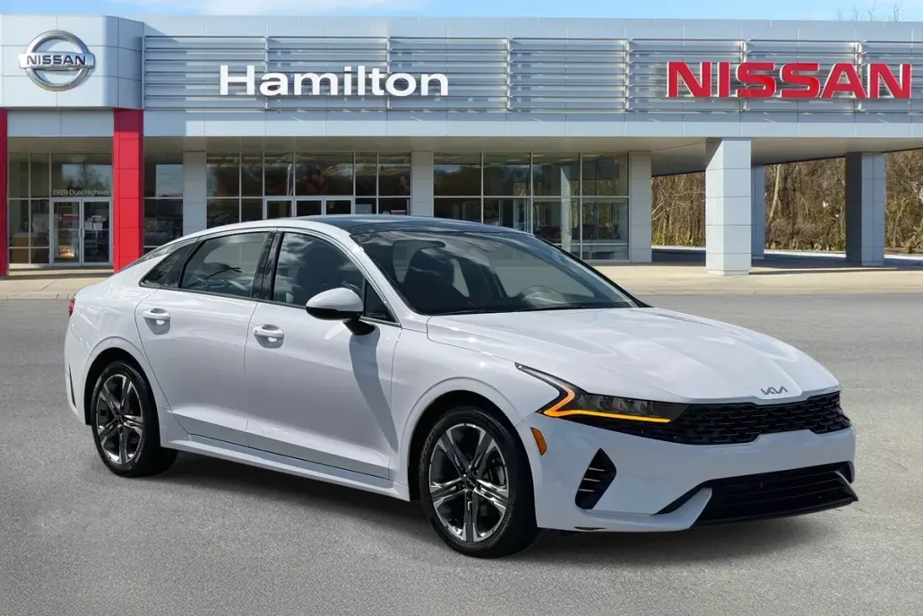 2022 Kia K5 EX photo 1