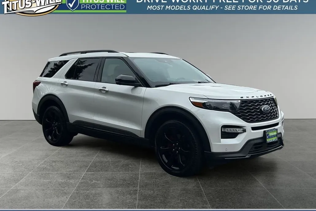2023 Ford Explorer ST photo 1