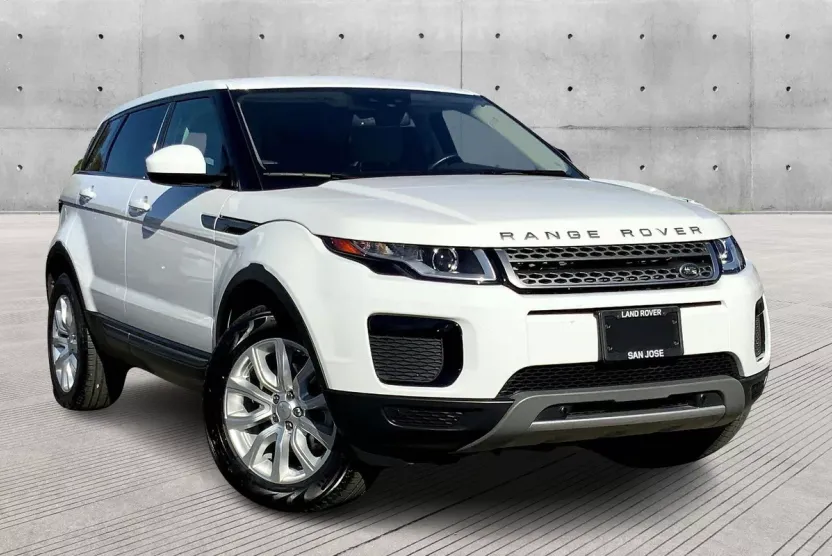 2019 Land Rover Range Rover Evoque SE photo 1