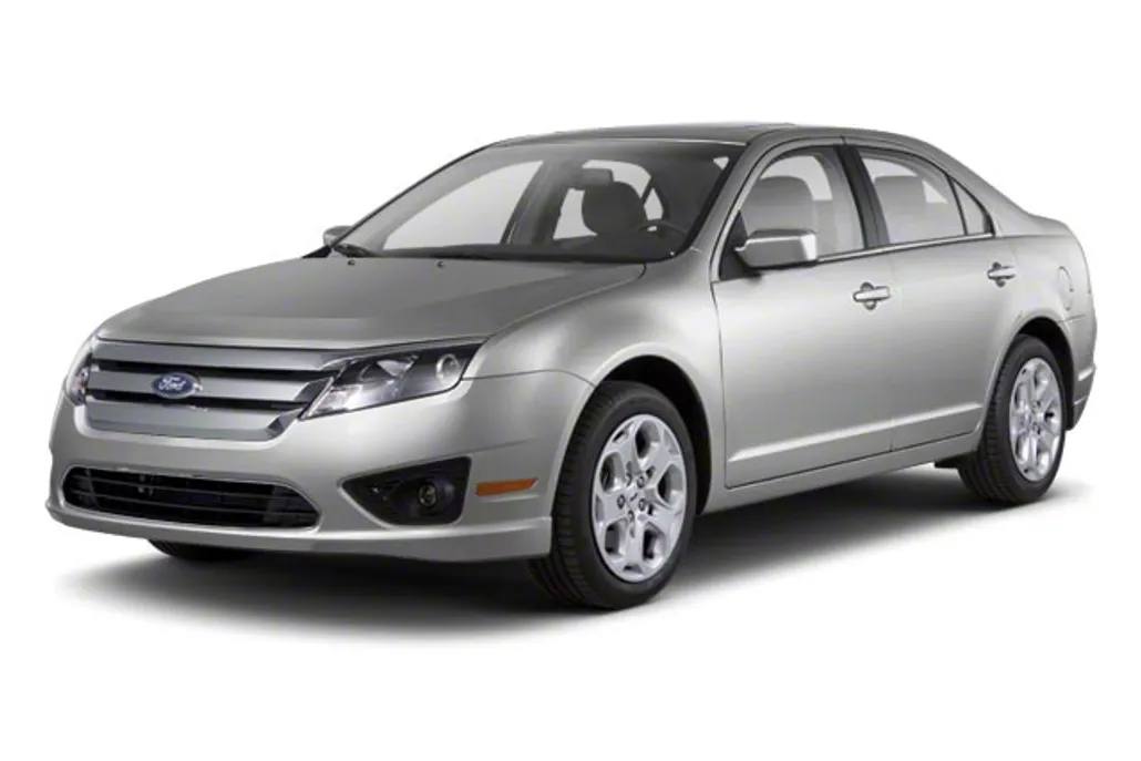 2010 Ford Fusion SE photo 1