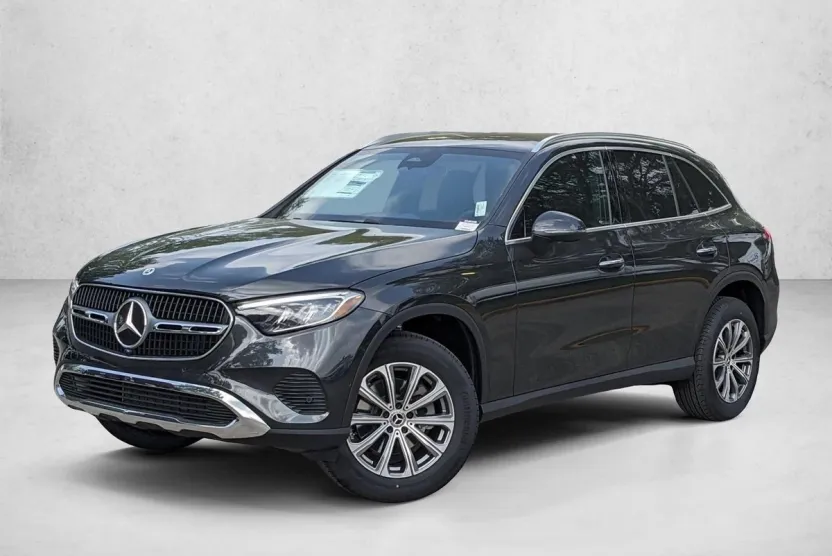 2025 Mercedes Benz GLC 300 photo 1