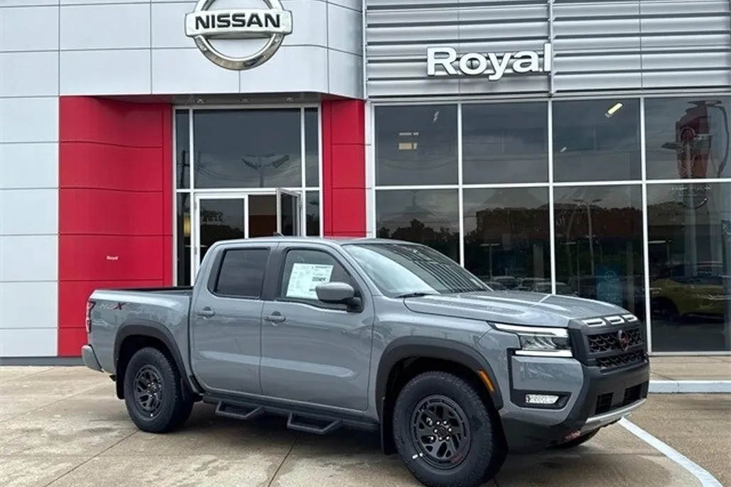 2025 Nissan Frontier PRO-X photo 1